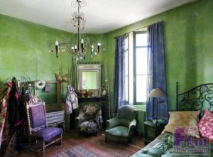 Сочетание декоративных деталей и материалов