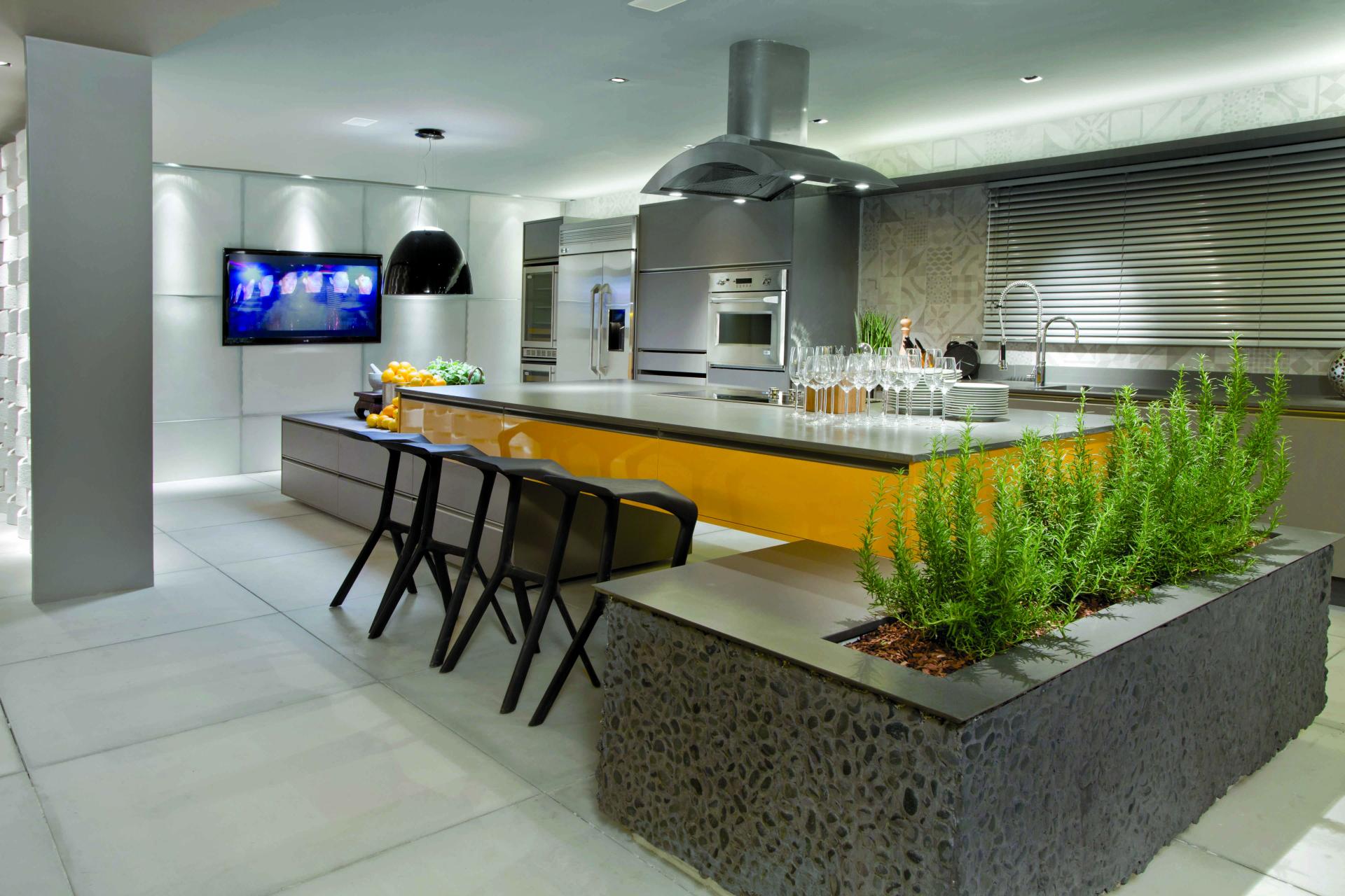 Сады, клумбы и тропики