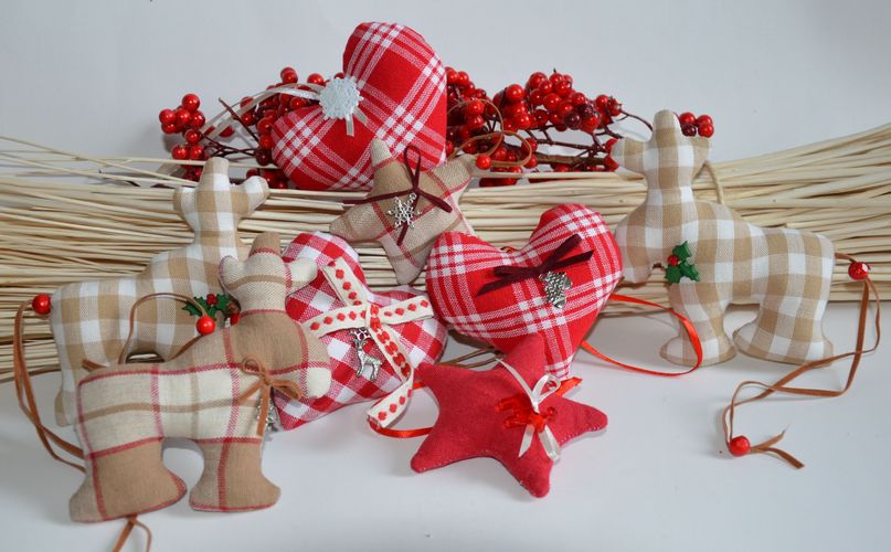 Делаем декор к новому году своими руками