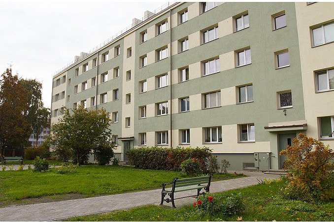 чем красить фасад